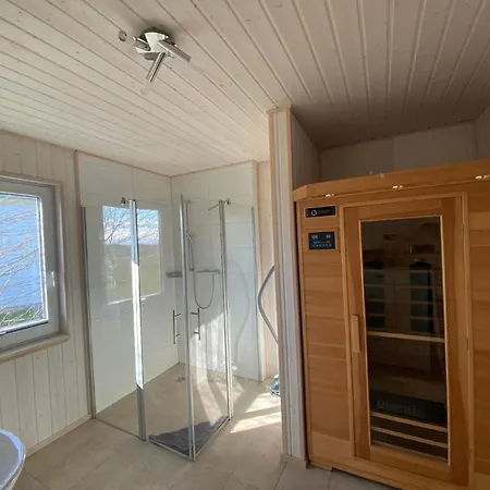 Holiday home Skipper Hus By Seeblick Ferien Oro *